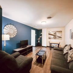 Spacious 2BR/2BA Downtown Apt|Clean and Safe|