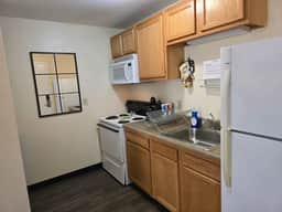 Private 2BR/2BA Downtown Apartment | River and Mou - Image 2
