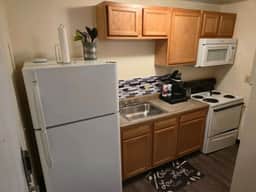 Spacious 2BR/2BA Downtown Apt|Clean and Safe| - Image 4