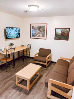 2BR 2BA Downtown Apt | Spacious + Walkable - Image 2