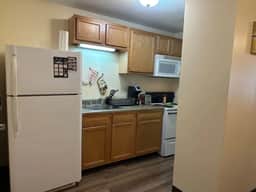 2BR 2BA Downtown Apt | Spacious + Walkable - Image 4
