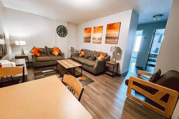 2BR 2BA Downtown Apt | Water + City Views - Image 1