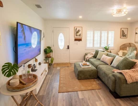 St Pete Retreat | Game Room, Outdoor Bar, Sleeps 8 - Image 2
