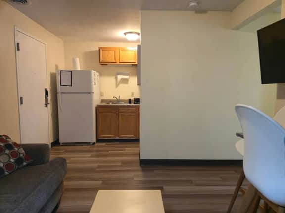 2BR 2BA Downtown Apt | Natural Light + Views - Image 5