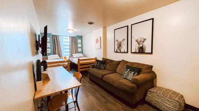 Blog - Hotels Near Acrisure Stadium: Best Vacation Rentals for Steelers Fans 2026