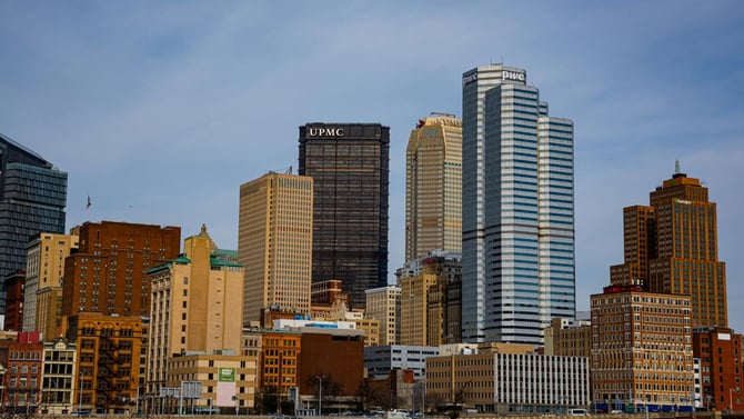 Blog - Pittsburgh Food Scene 2026: Strip District Eats and Nearby Stays